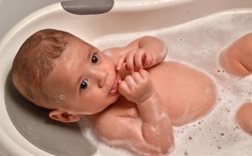 How To Bathe And How Often Should I Bathe My Newborn