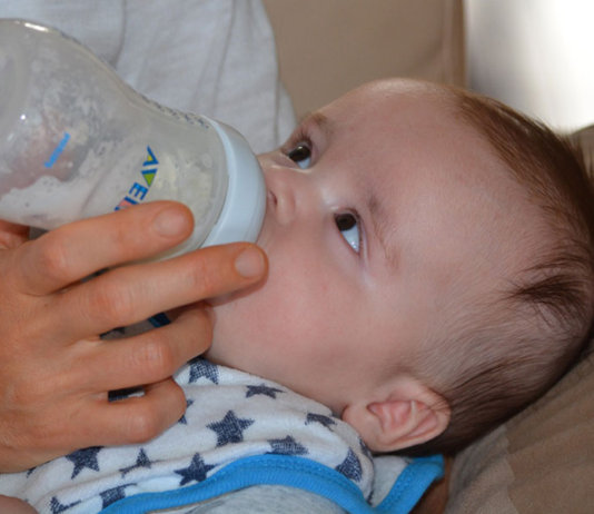 How To Prepare, Preserve, And Serve Formula Milk