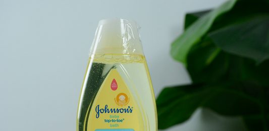 Johnson’s Baby Top-To-Toe Bath – Used and Reviewed Johnson's Baby Top-To-Toe Bath - Used and Reviewed